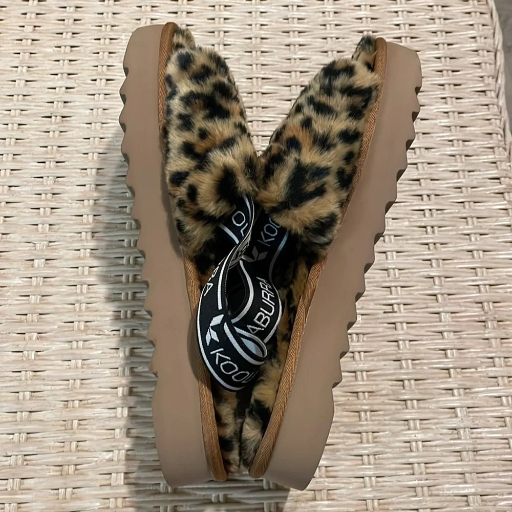 koolaburra by Ugg  Leopard Print strap sandals size 9 - Picture 4 of 5